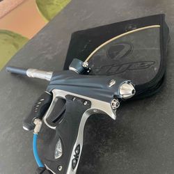 Dye dm9