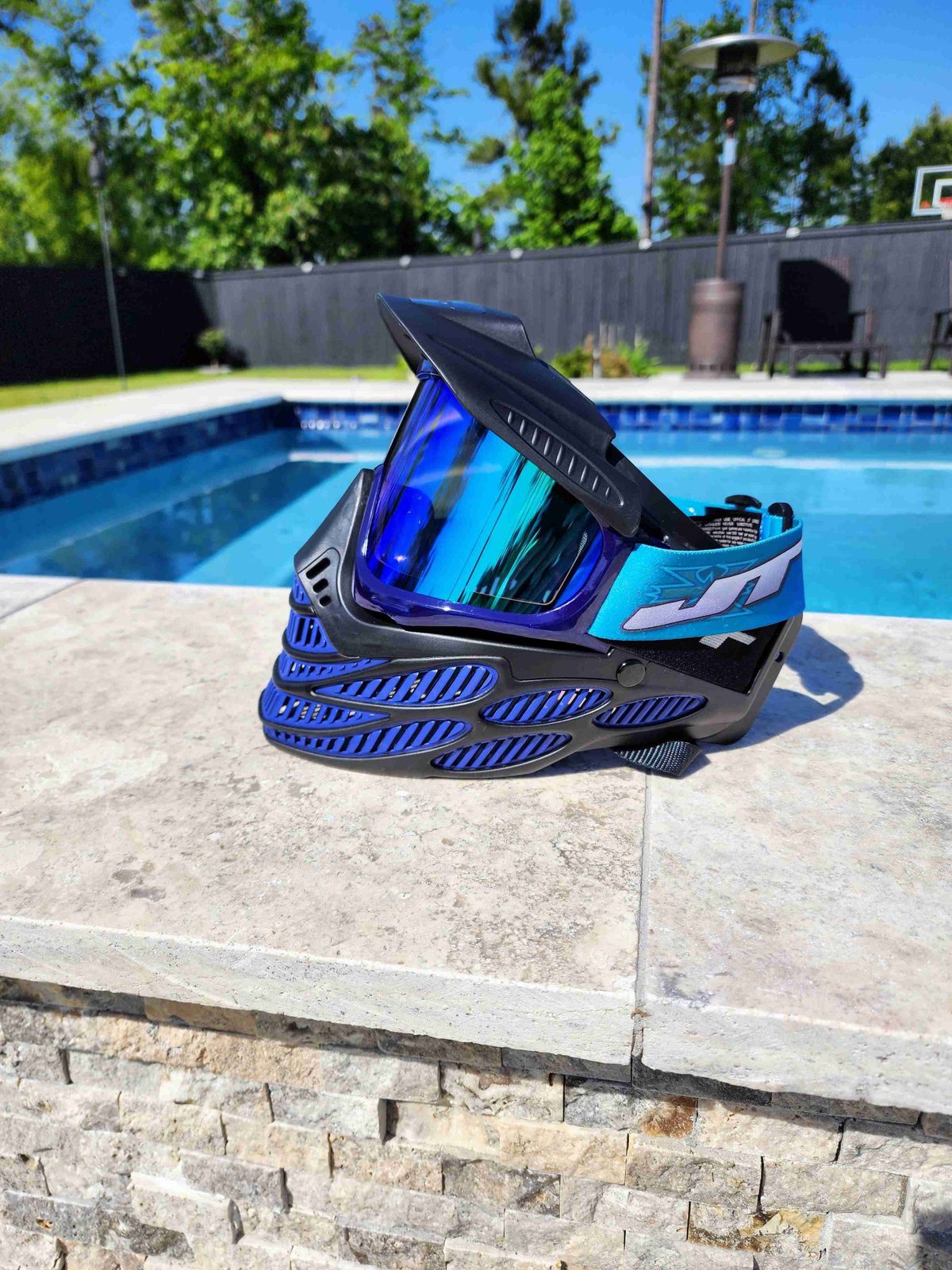 New black/blue F8 w/blue ice frames, sky prism 2.0 lens, XFactor and stock straps.