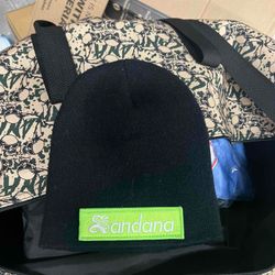 Cuffless Sandana Beanie Lime