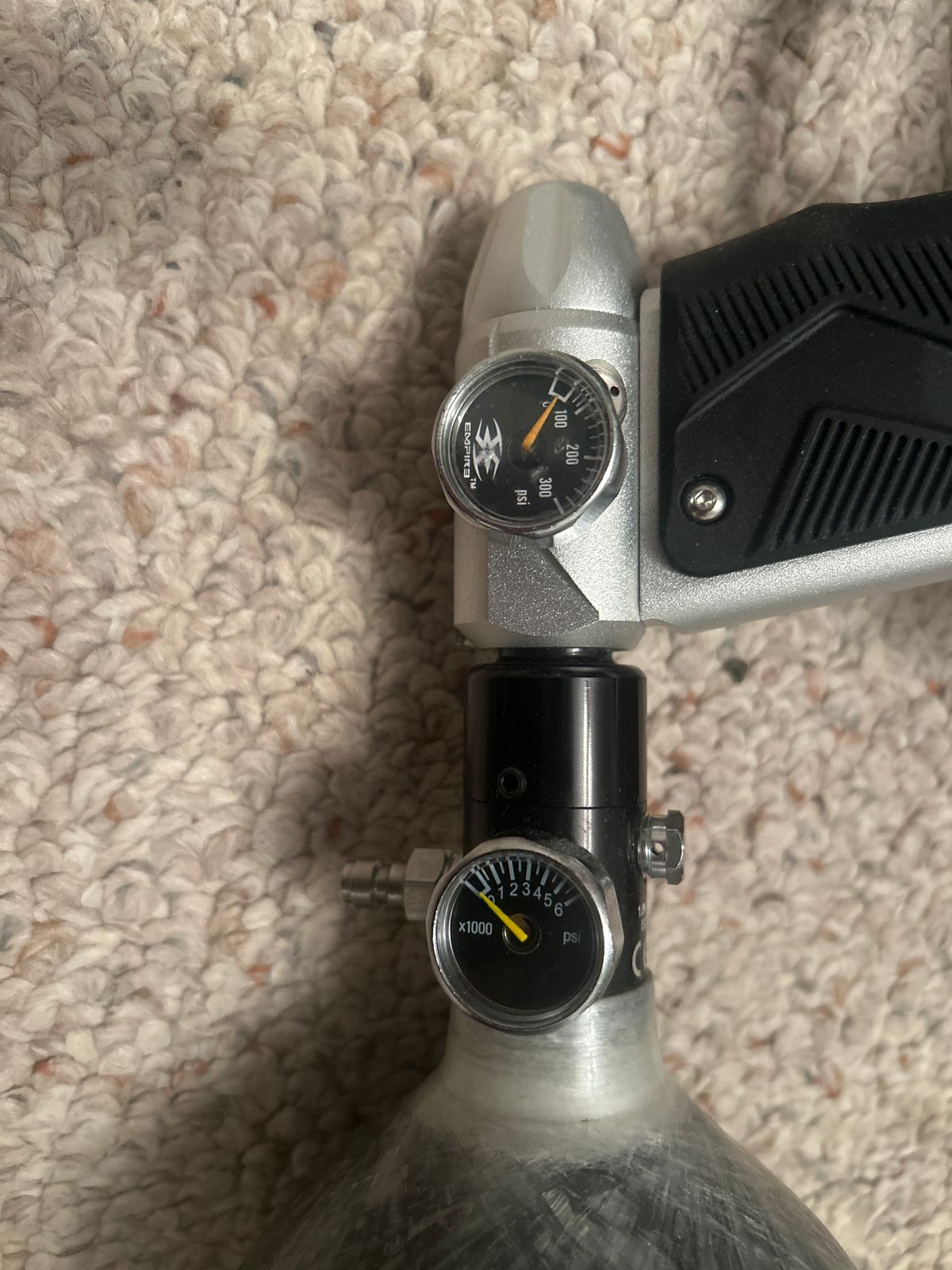 Empire mini gs silver, empire mini tank, valken vts hopper with speed feed and jt pro flex mask comes with protective soft bag