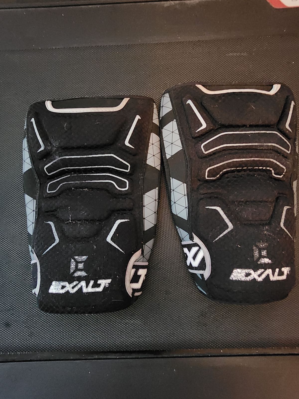 EXALT KNEE PADS