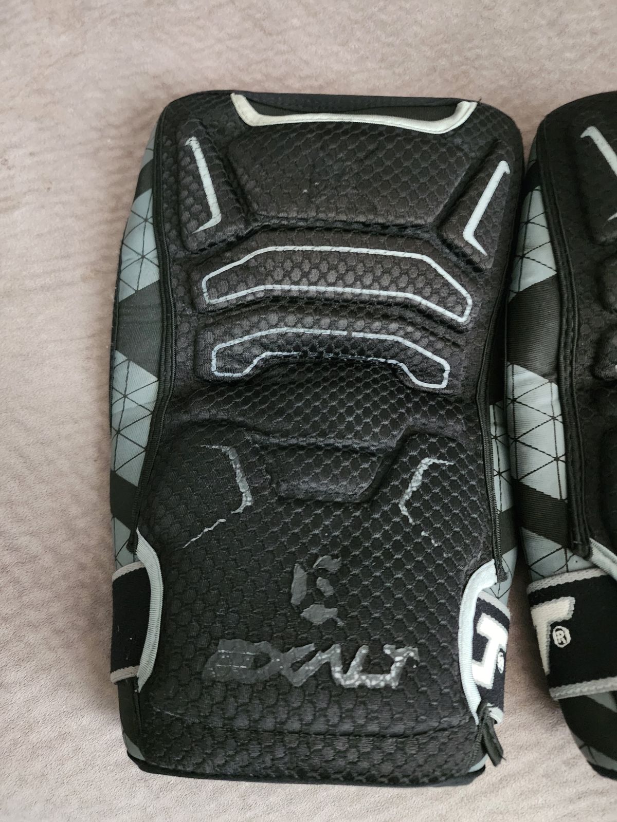 EXALT KNEE PADS
