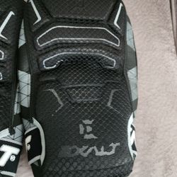 EXALT KNEE PADS