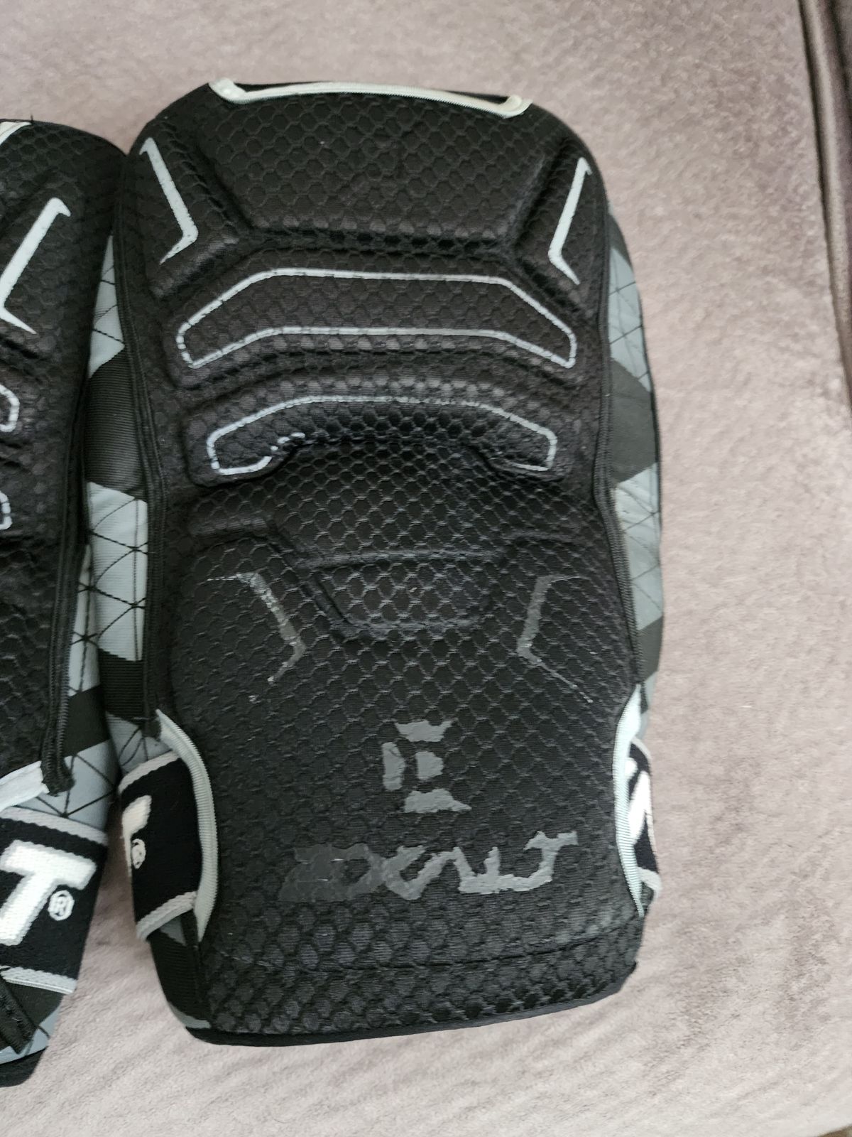 EXALT KNEE PADS