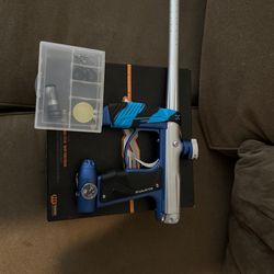 Empire Axe Silver/Blue
