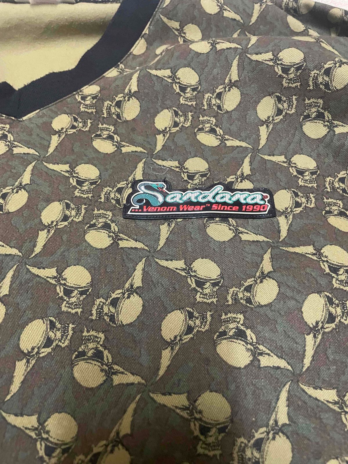 Green skulls sandana pullover top