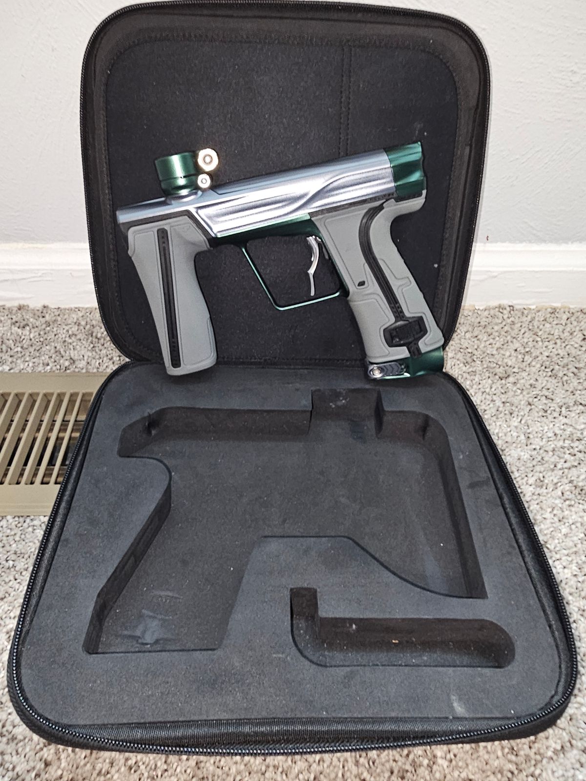 Eclipse GEO R5 Resilience (grey/green)