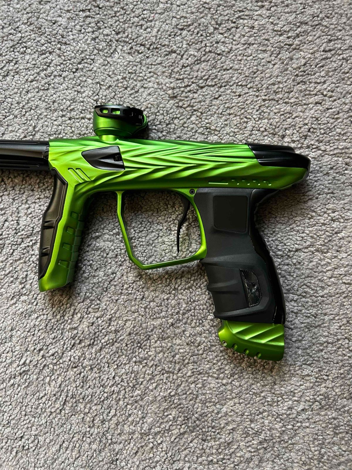 DLX Idol HK Shredder (w/ Method Bolt)