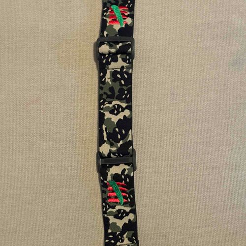 ENEMY OF THE STATE - Camo Strap - Red/green hash