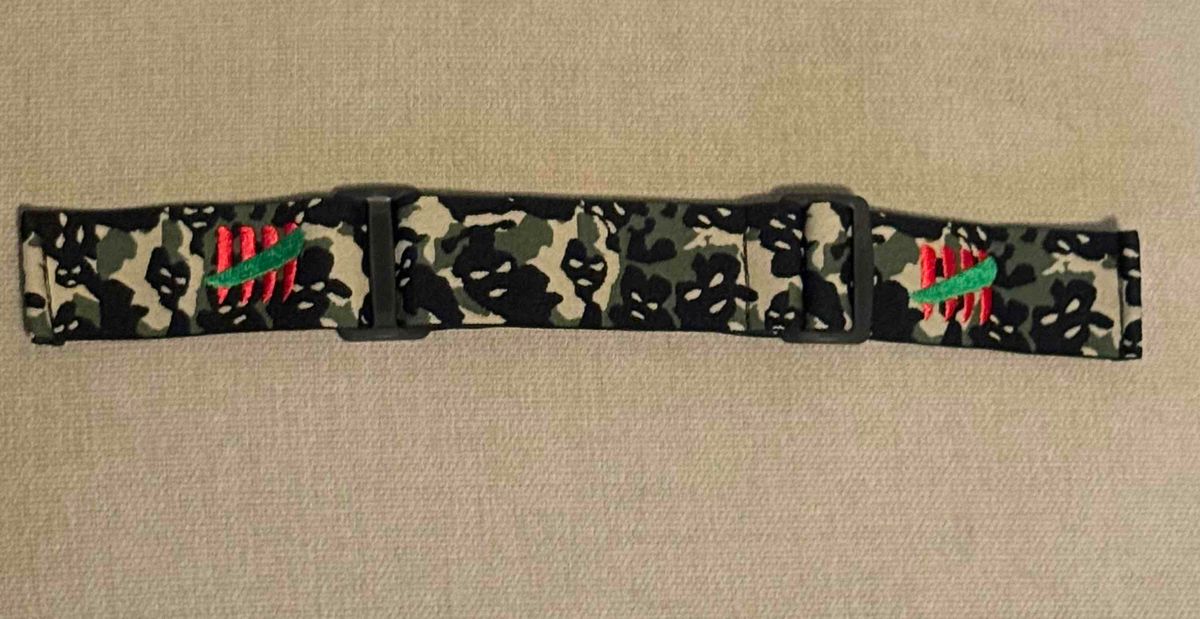 ENEMY OF THE STATE - Camo Strap - Red/green hash