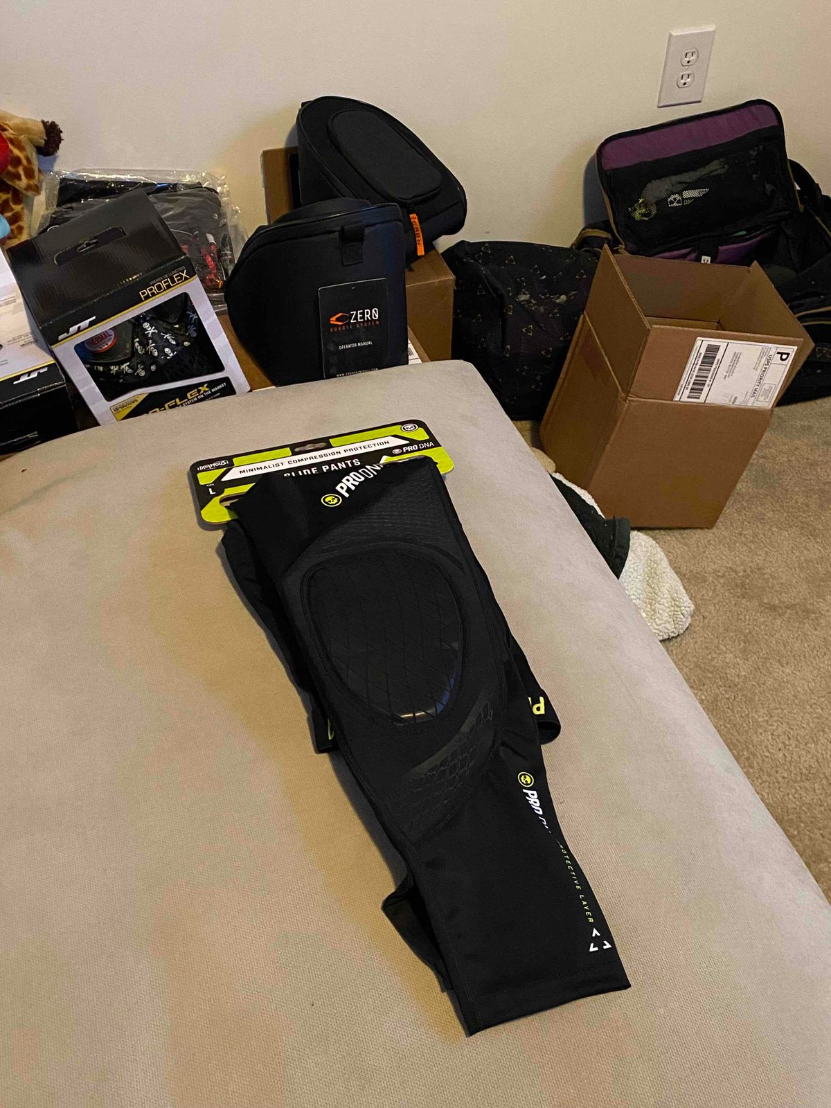 Infamous Pro DNA Slide Pants (Gen 2) Large (Brand new)