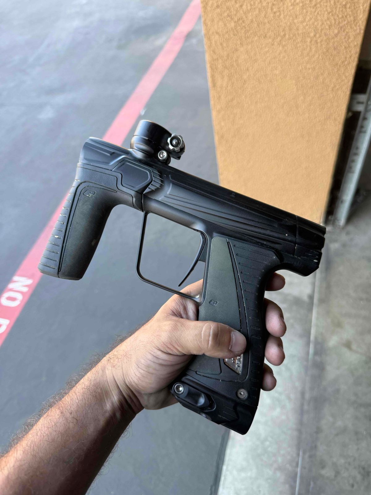180r all black